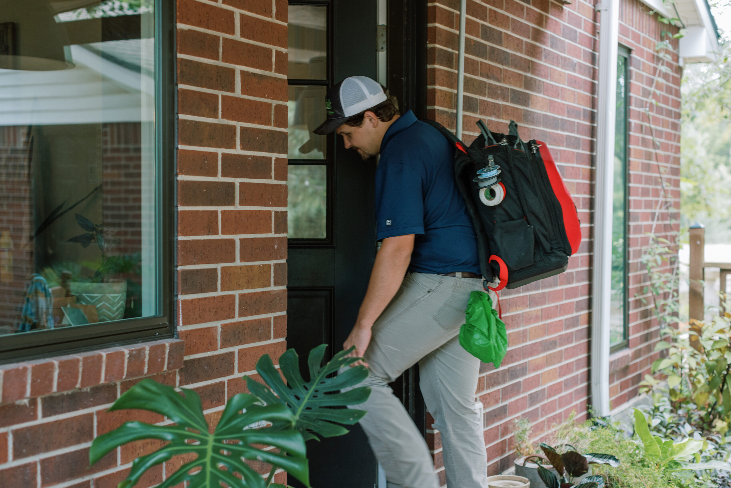 Malek plumber providing residential water heater service